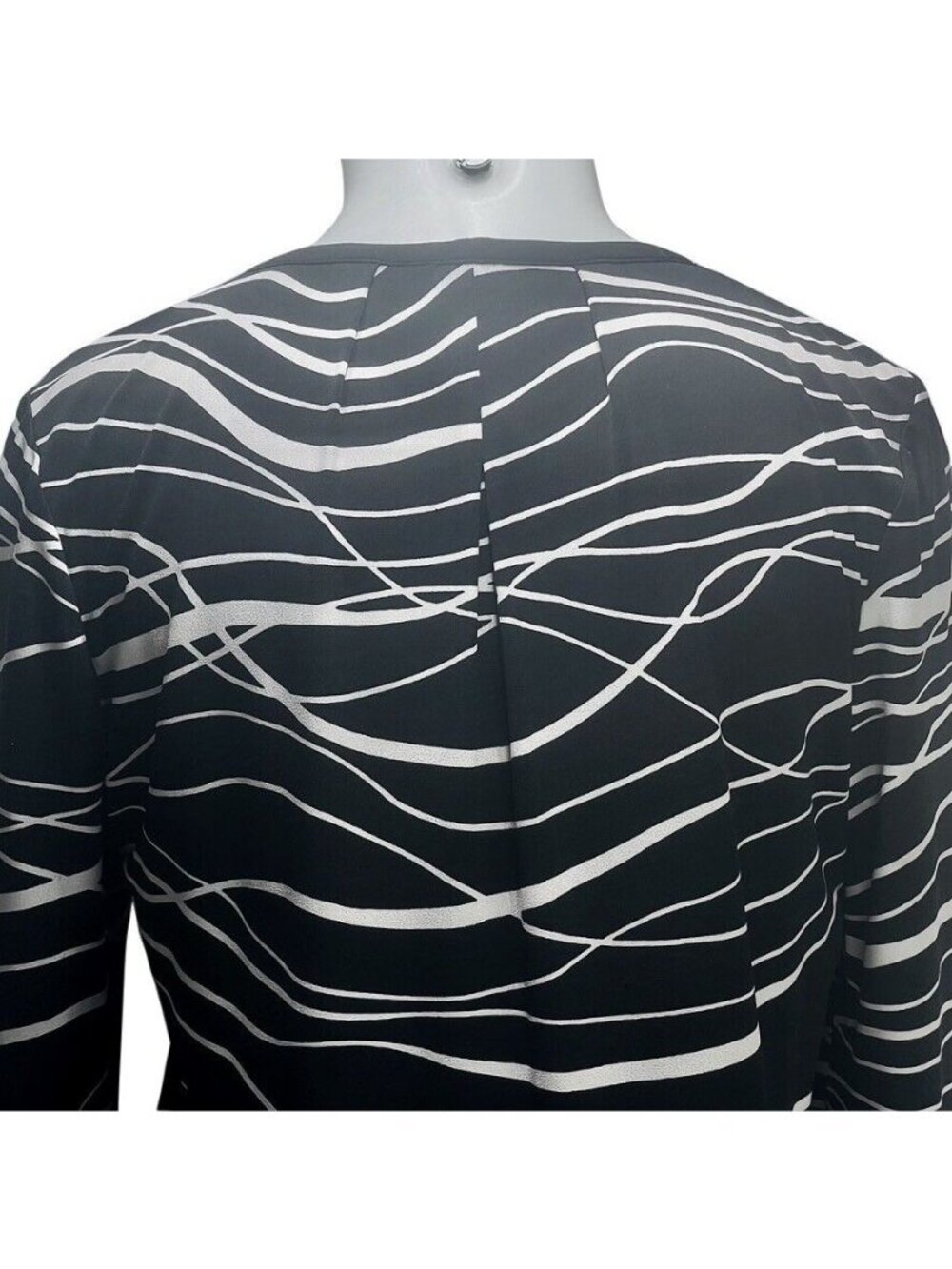 Black & White Wave Print Long Sleeve Dress Scoop Neckline Knee Length Size M - Picture 6 of 10